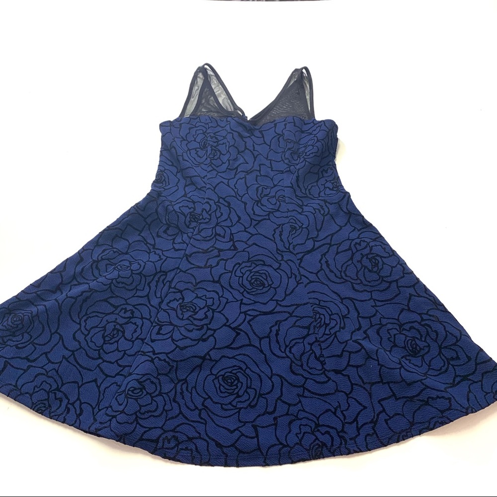 NWT TRIXXI navy dress W/rose embroidery pattern